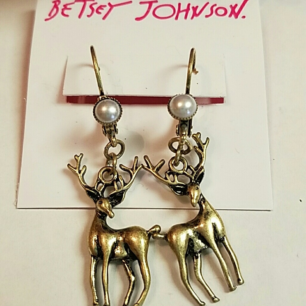 Gorgeous brass tone dear earrings