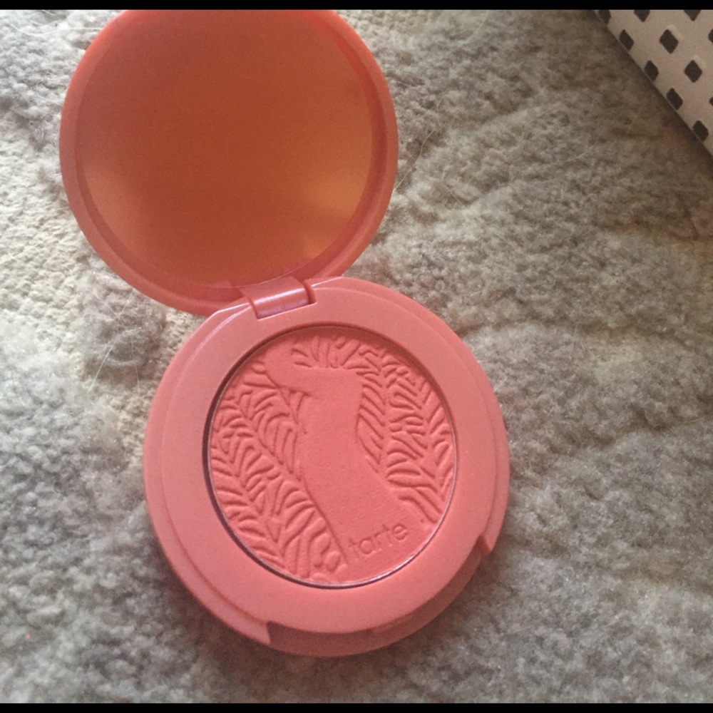 Tarte pampered blush