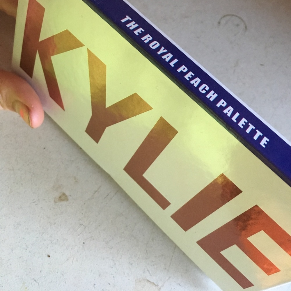 Kylie Royal Peach Pallet 🌸knockoff 🌸