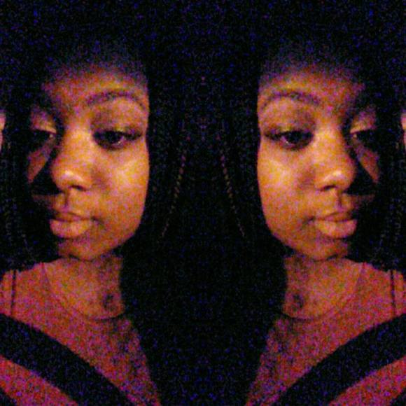 Meet your Posher, Danielle - Picture 1 of 1