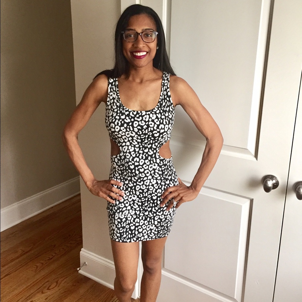 Adorable Cheetah Print Cut-Out Dress sz S
