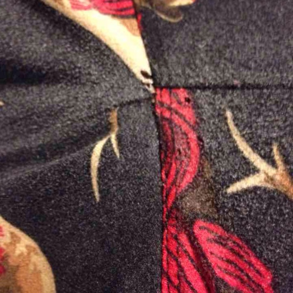 Lularoe reindeer os leggings with pinholes