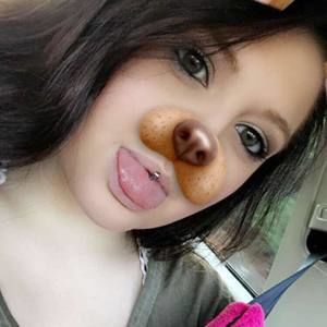 Meet your Posher, Kelbie