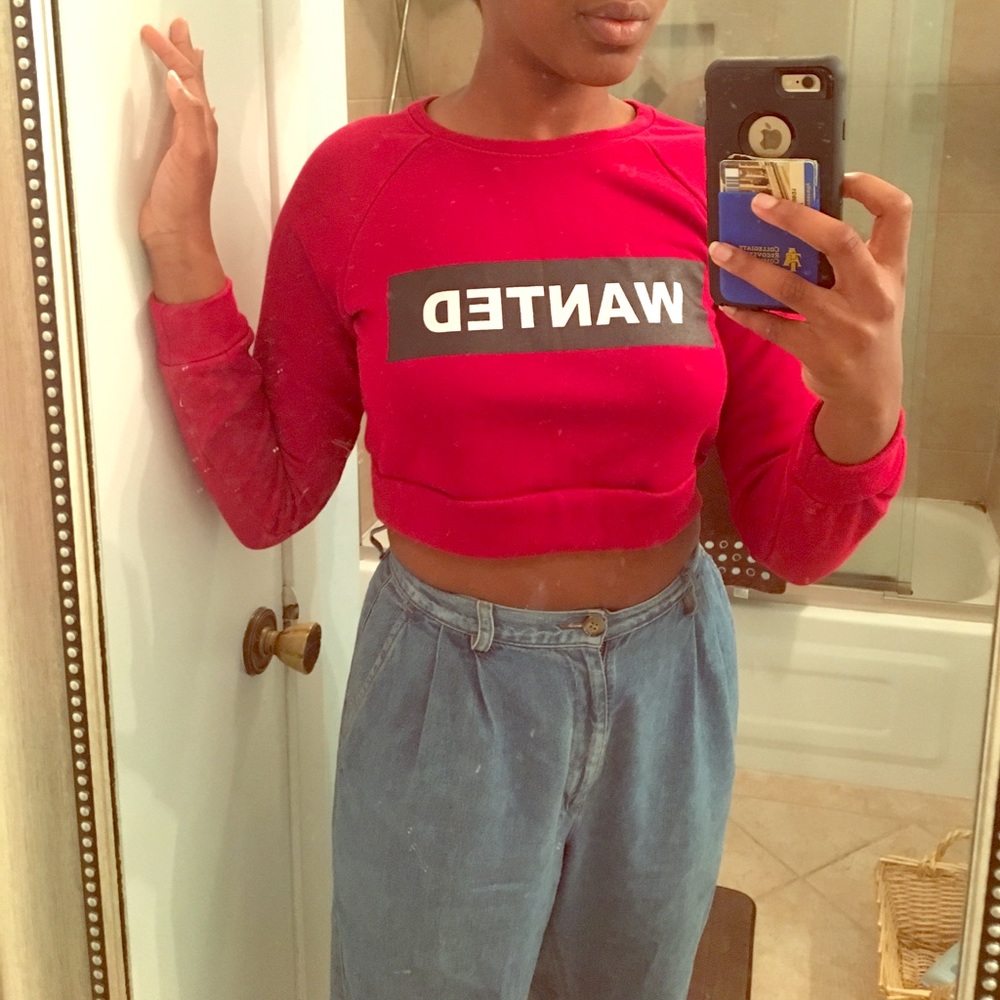 Red "Wanted" Long Sleeved Crop