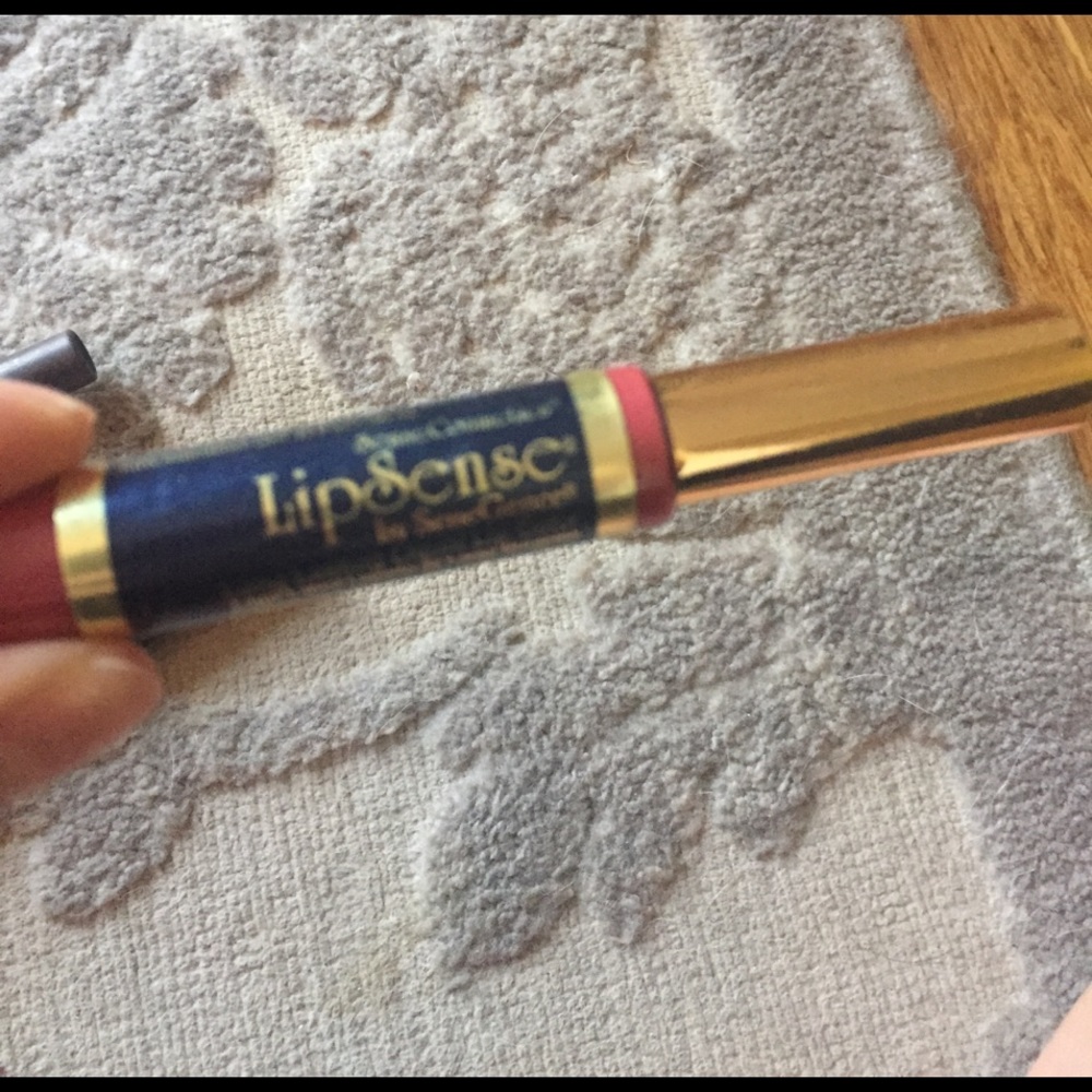 Lipsense lipstick in roseberry