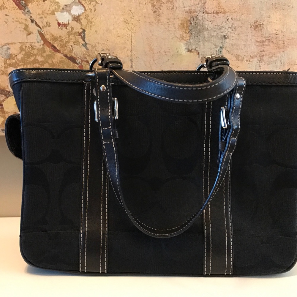 Authentic coach bag excellent condition