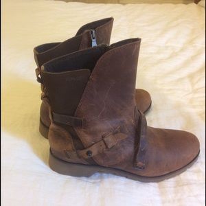 Teva de la vina low boots