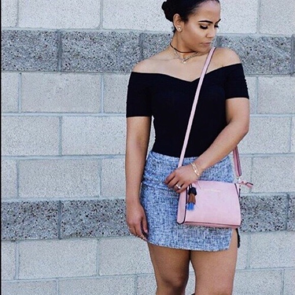 Melie Bianco Byron Quote Crossbody - Picture 7 of 7