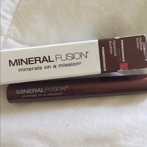 Mineral Fusions Lipstick Butter - Pomegranate