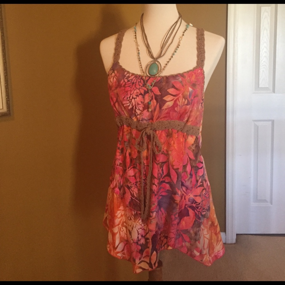 Boho crochet trimmed tank top