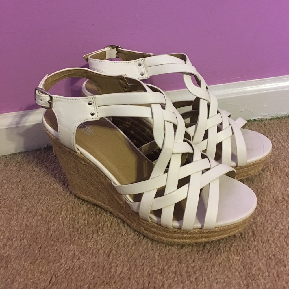 High School Graduation shoes, they're too small