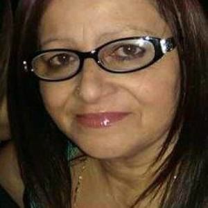 Meet your Posher, Noemi