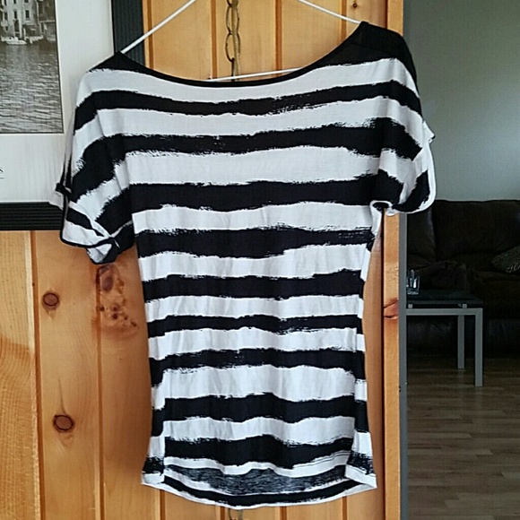 Black and white stripe top - Picture 2 of 2