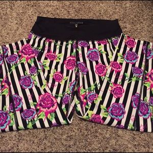Betsey Johnson Workout Capri