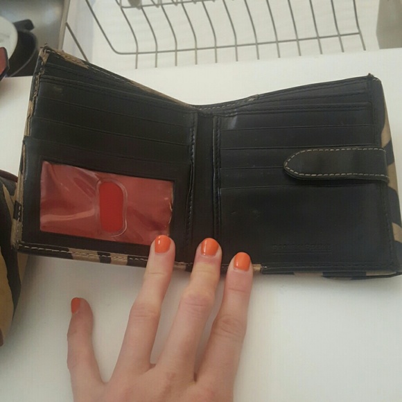 REAL Dooney & Bourke purse and wallet - Picture 3 of 3