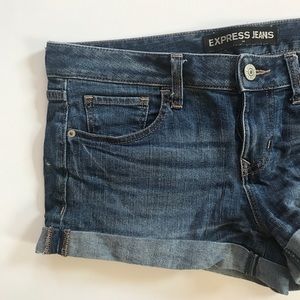 Express shorts • Sz 8