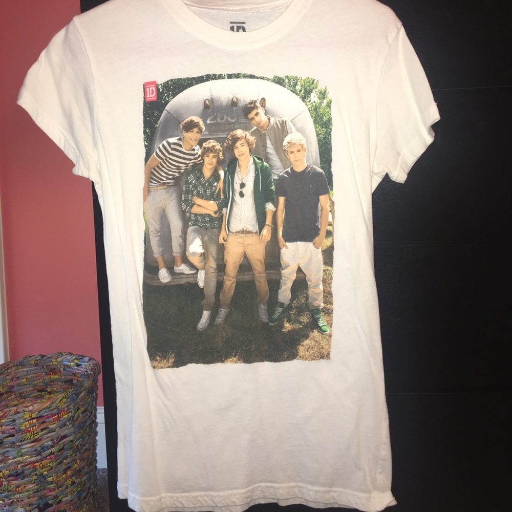 One Direction fitted Tee