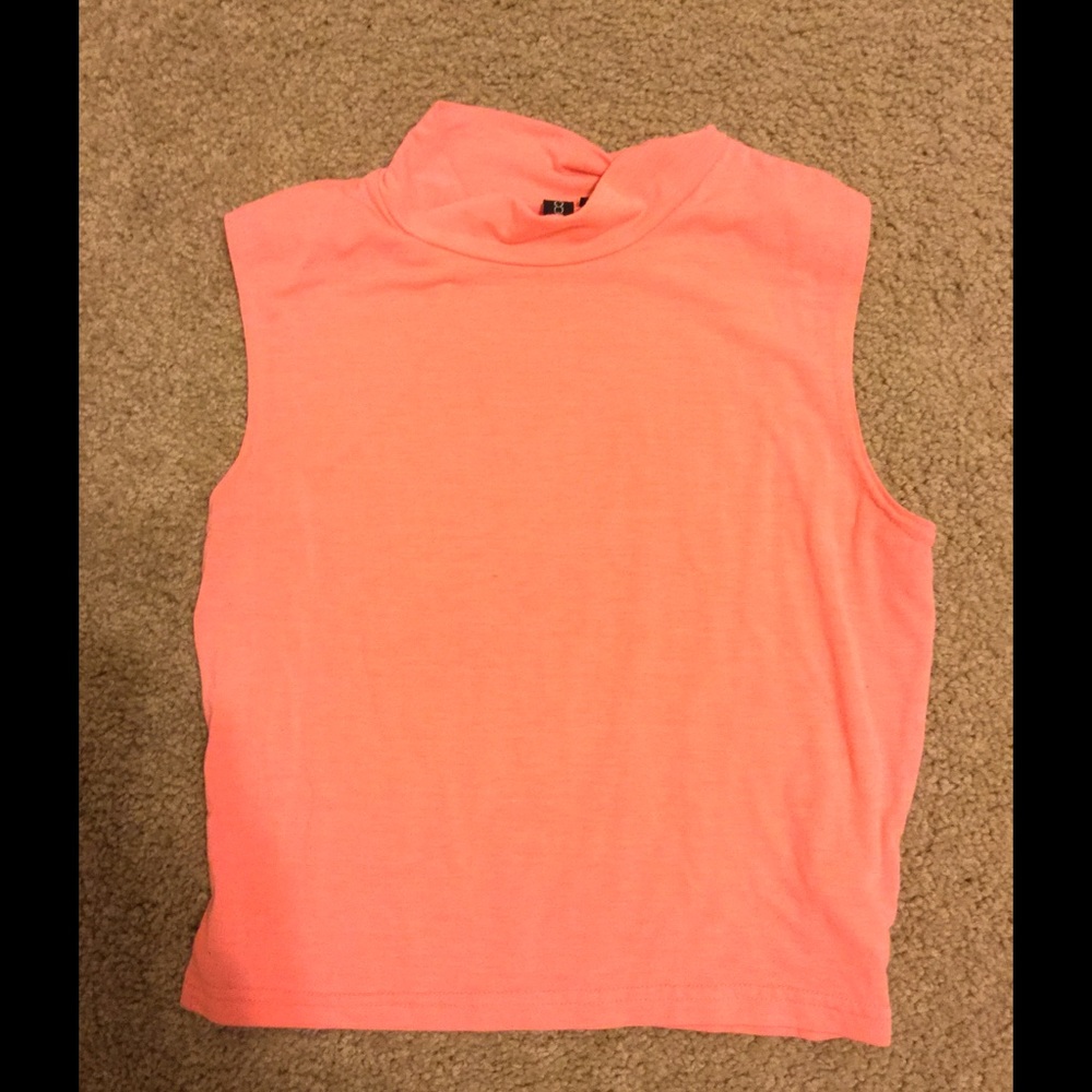 Cotton on, medium tee