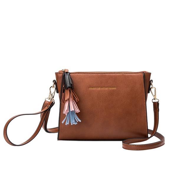 Byron Quote Crossbody - Melie Bianco - Picture 5 of 7