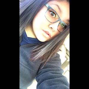 Meet your Posher, Magdalena