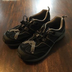 Lands End water shoes