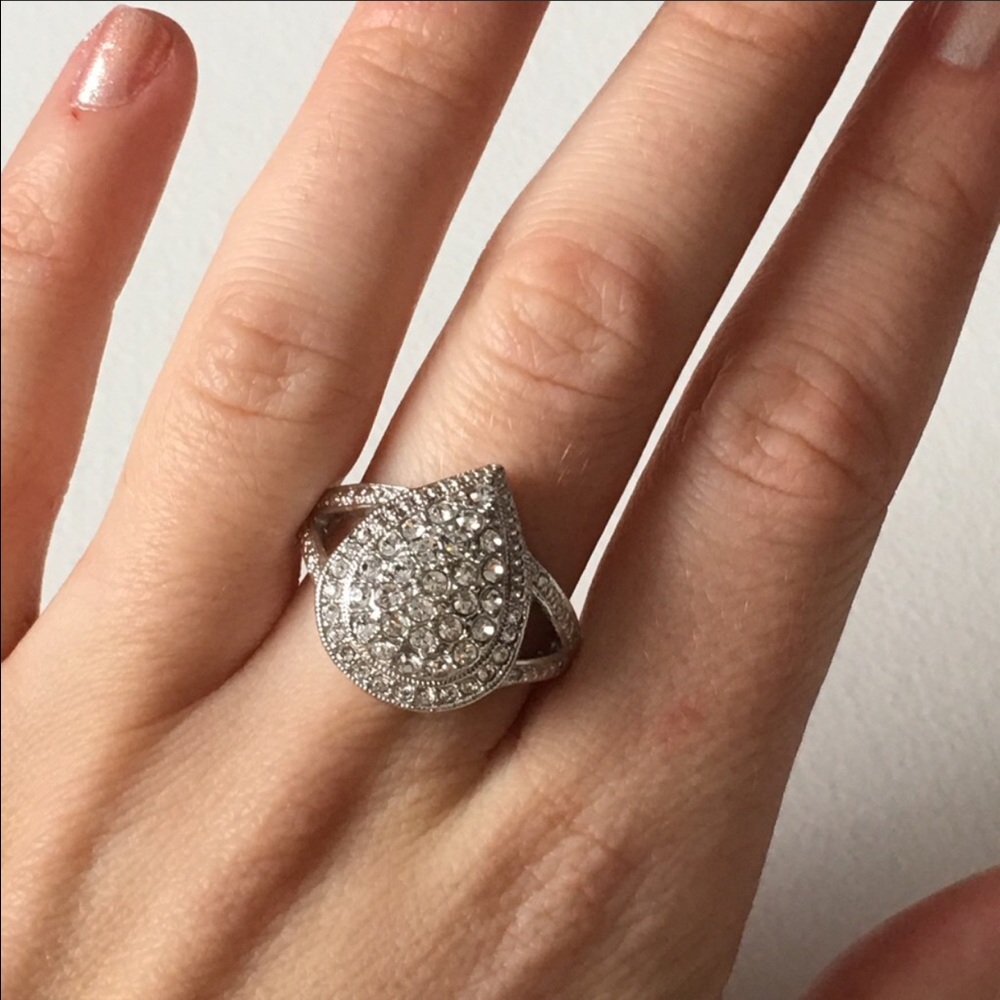 Diamond and Crystal Teardrop Ring New - Picture 2 of 10