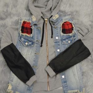 Oversized Zip Hoodie w/ Faux Leather Sleeves