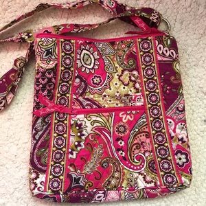 Vera Bradley Very Berry Paisley Hipster NWOT Vera Bradley Very Berry Paisley Hipster NWOT