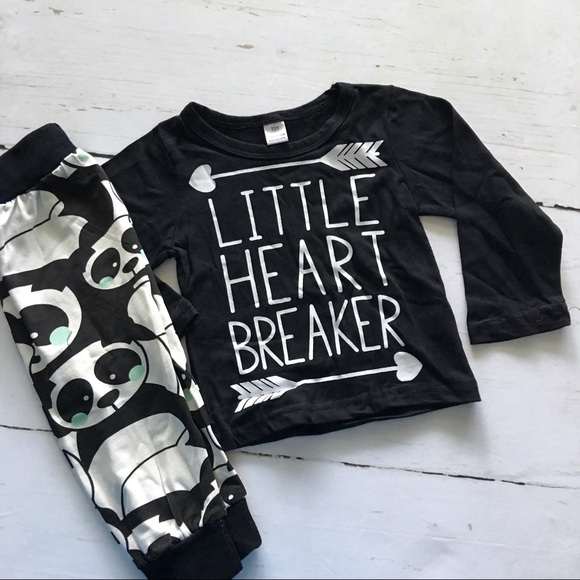 ⚠️Only 1 Left⚠️🖤Little Heartbreaker Outfit🖤 - Picture 2 of 4