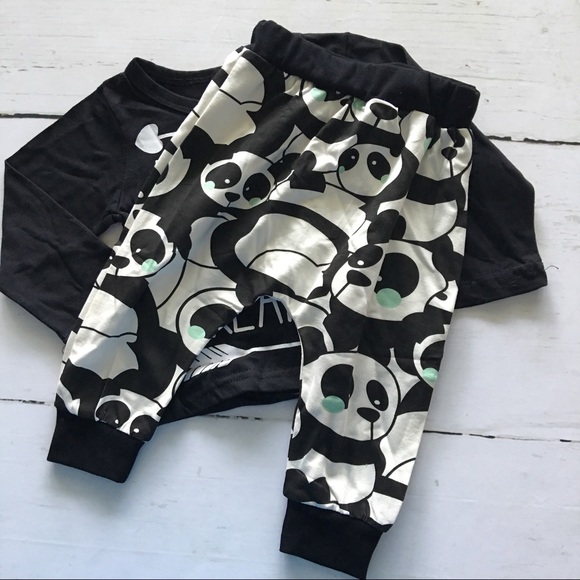 ⚠️Only 1 Left⚠️🖤Little Heartbreaker Outfit🖤 - Picture 3 of 4