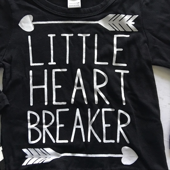 ⚠️Only 1 Left⚠️🖤Little Heartbreaker Outfit🖤 - Picture 4 of 4