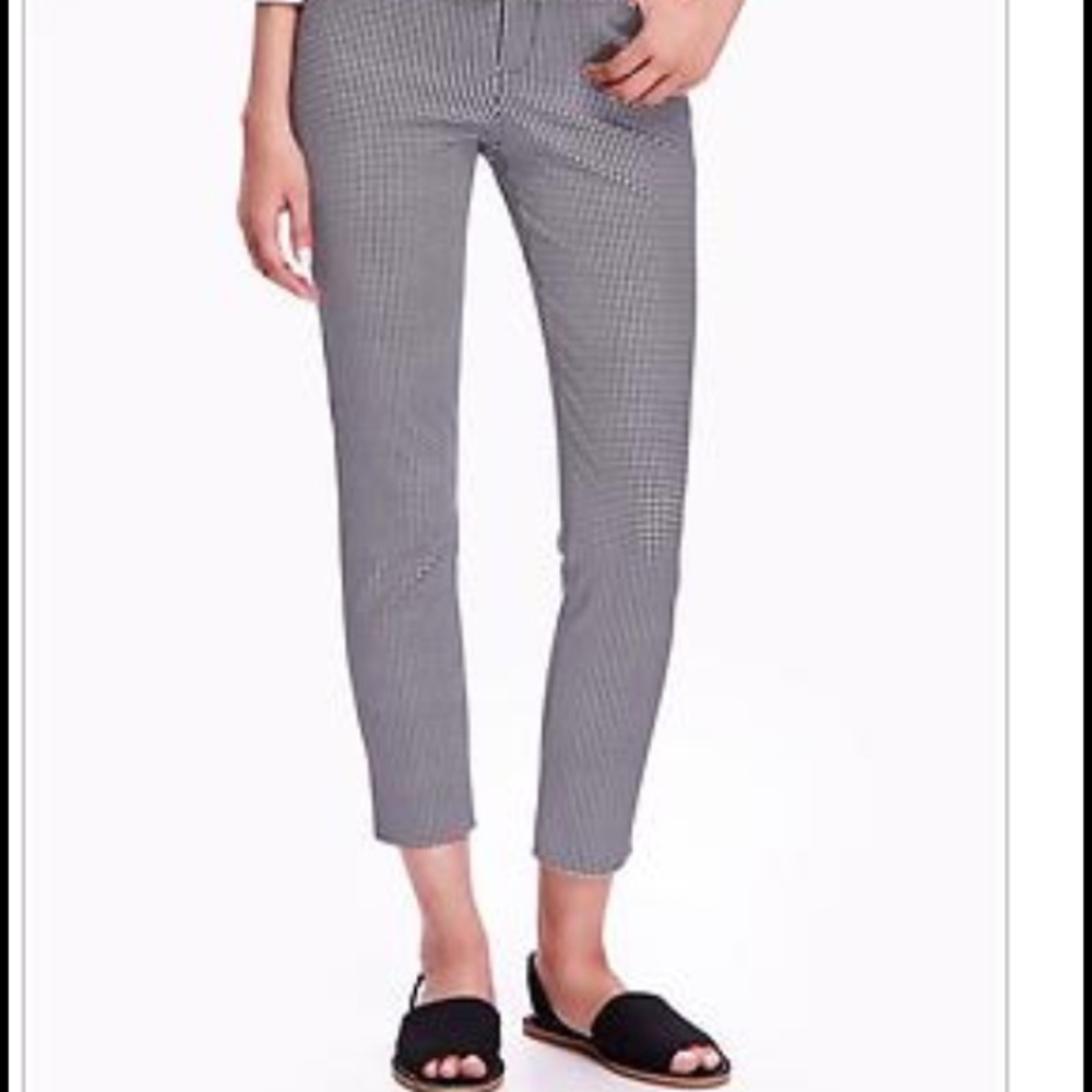 Old Navy Pixie Mid-rise