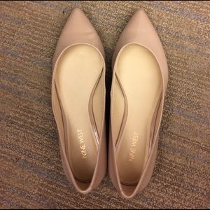 Nine West Pointed Toe Flats