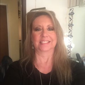 Meet your Posher, Kay