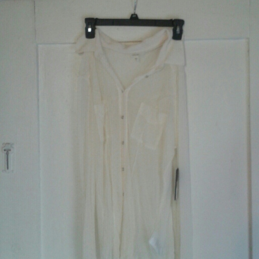 Guess blouse top