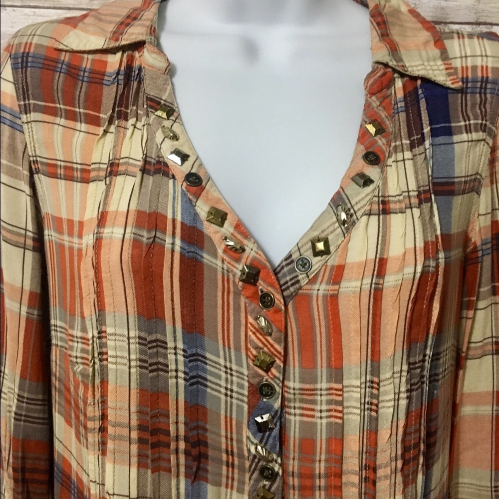 BKE Plaid 3/4 Sleeve Top - Picture 3 of 4