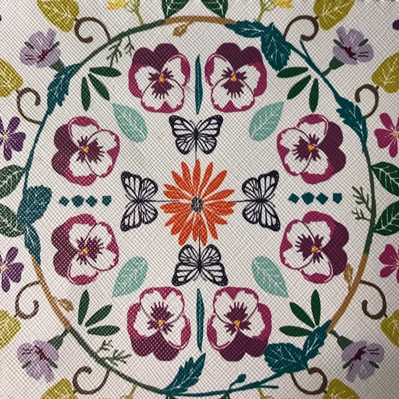 Lexington Pouch - Yellow Tassel - Picture 6 of 8