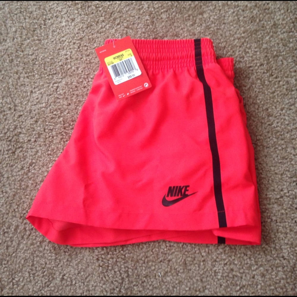 Nike shorts NWT