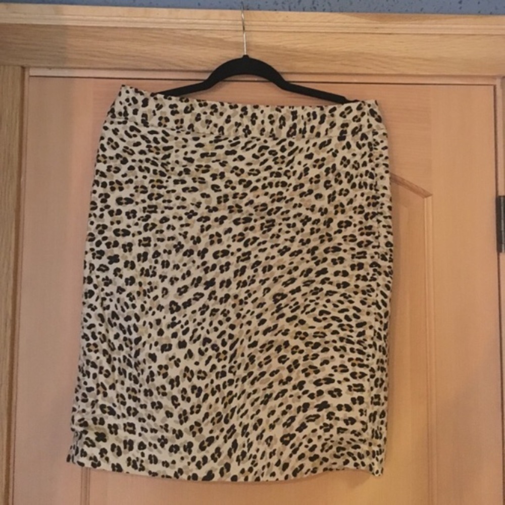 Banana Republic Leopard Pencil Skirt