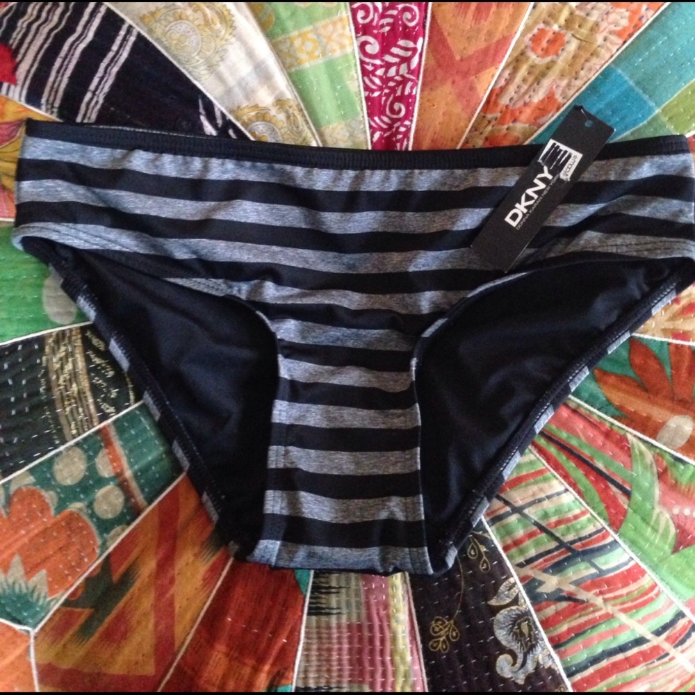 NWT! DKNY Blk & gray stripe Hot Short bottom Sz. S