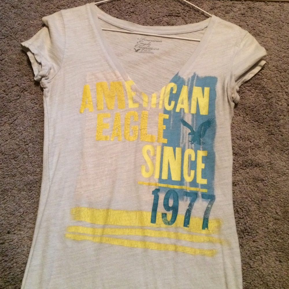 American Eagle Short Sleeve
