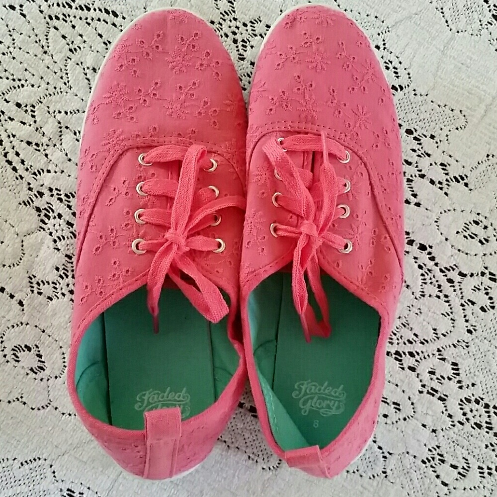 $$$SALE $$$   Very Cute Faded Glory Pink Shoes