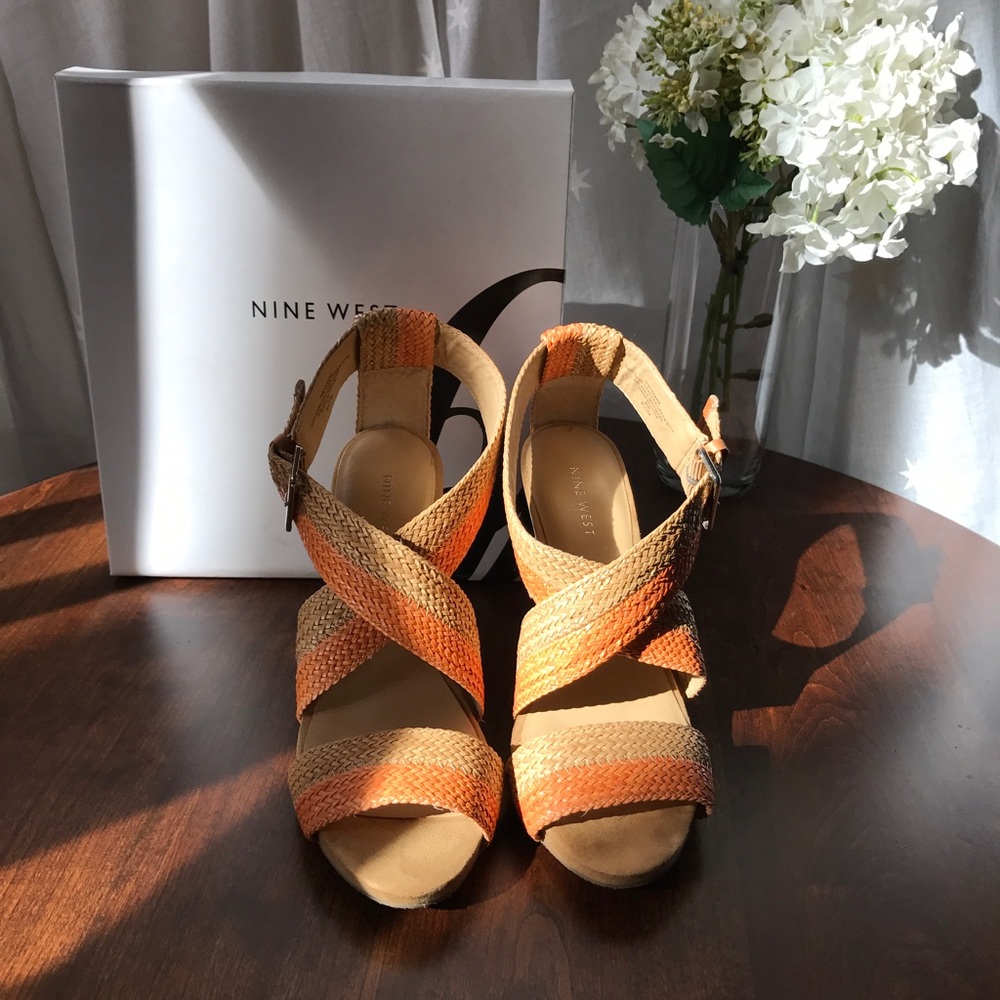 Nine West Wedge Sandle Heel 8.5 M NW7STARE