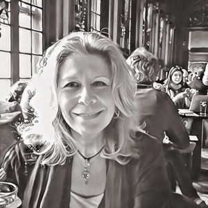 Meet your Posher, Paula