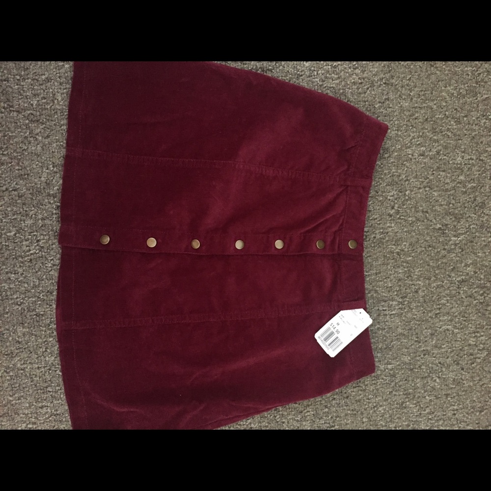 F21 maroon corduroy skirt