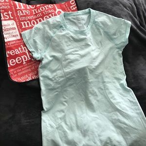 Lululemon Run Swiftly Tee size 10