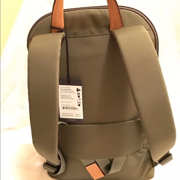 Tumi Dean Unisex Backpack Green/Tan Verona NWT Amazon.com: TUMI(トゥミ) Women main image 4