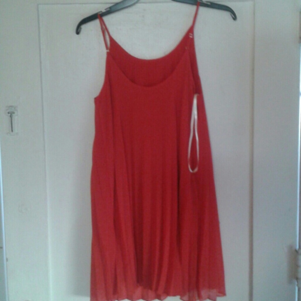 Red BCB GENERATION DRESS - Picture 2 of 2