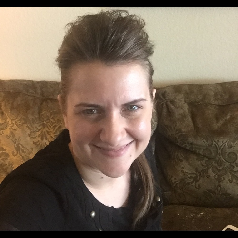 Meet your Posher, Jennifer