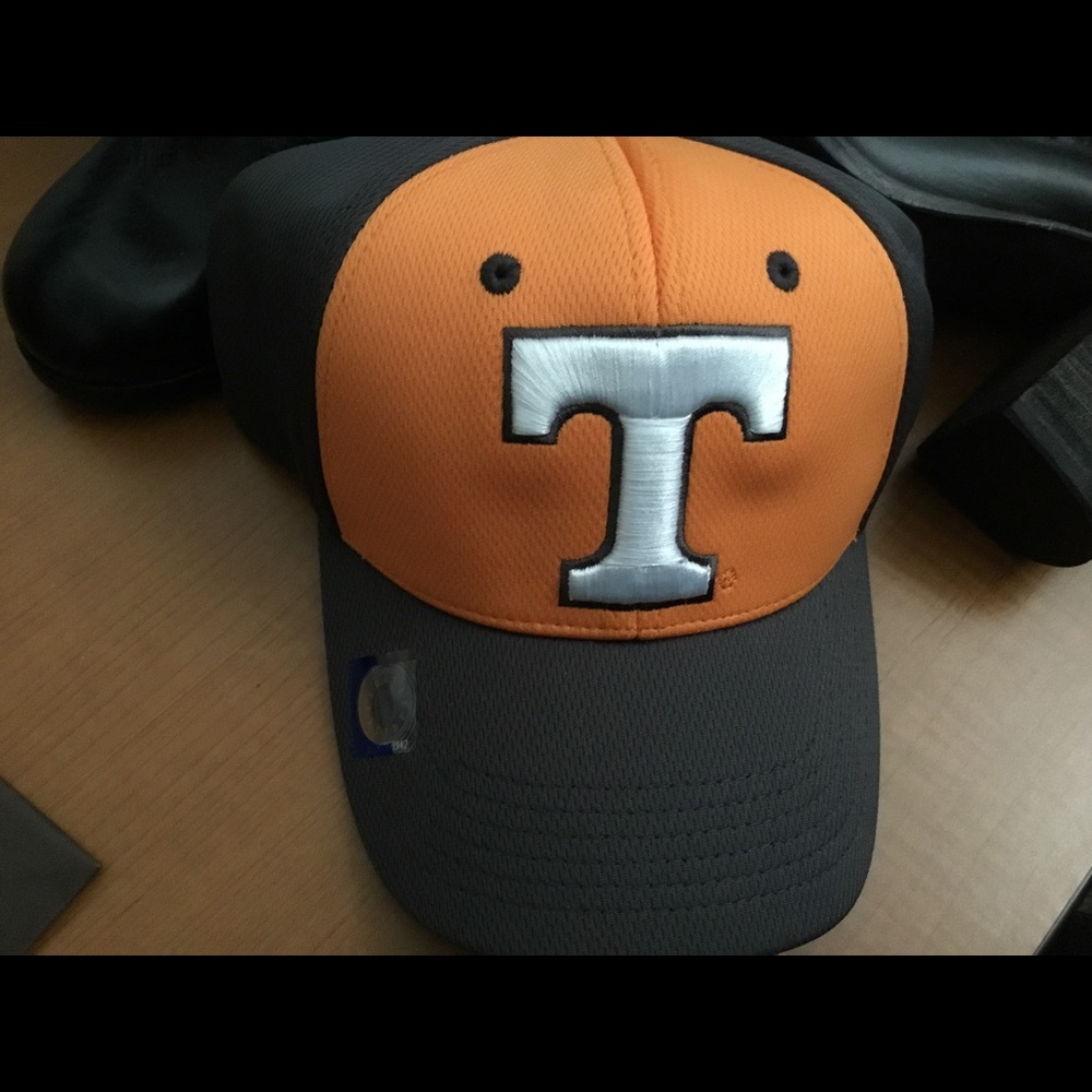 Brand NEW HAT